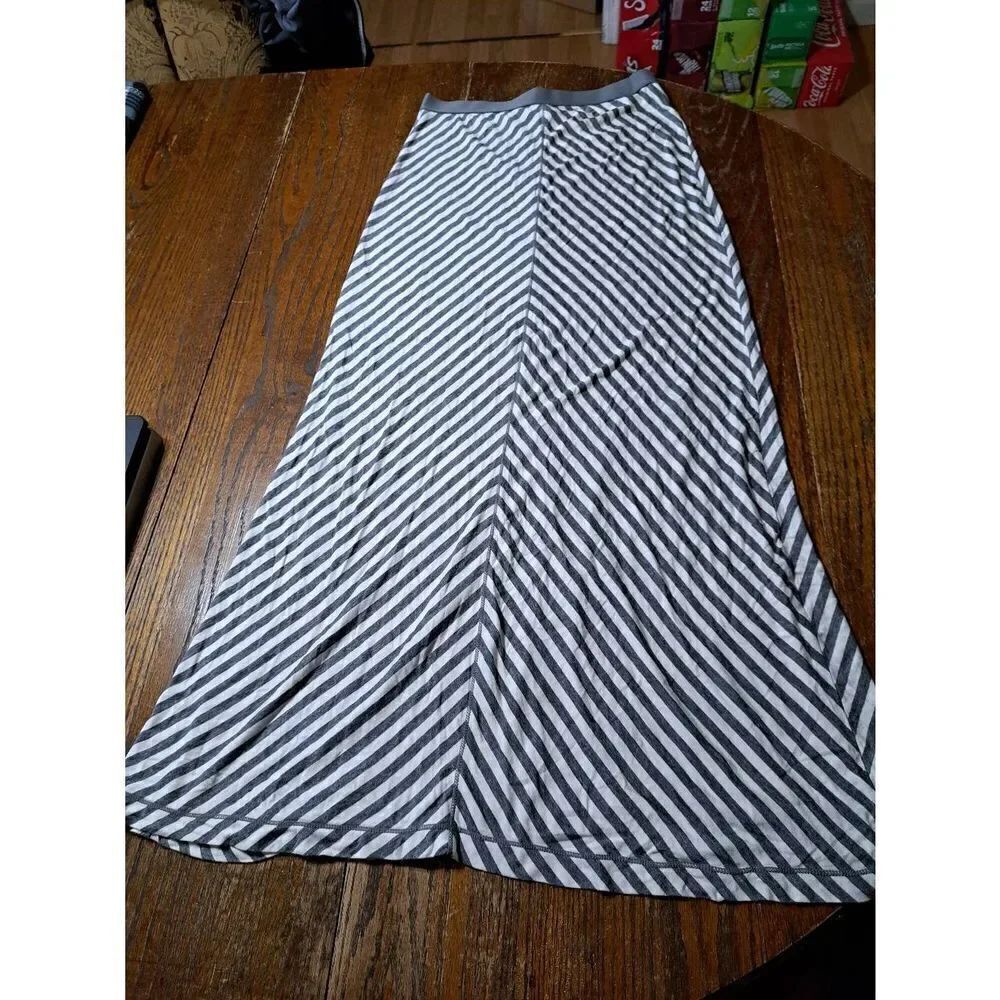 Small Max Studio Grey White Striped Sleeveless Maxi Dress Swimsuit Cover Up